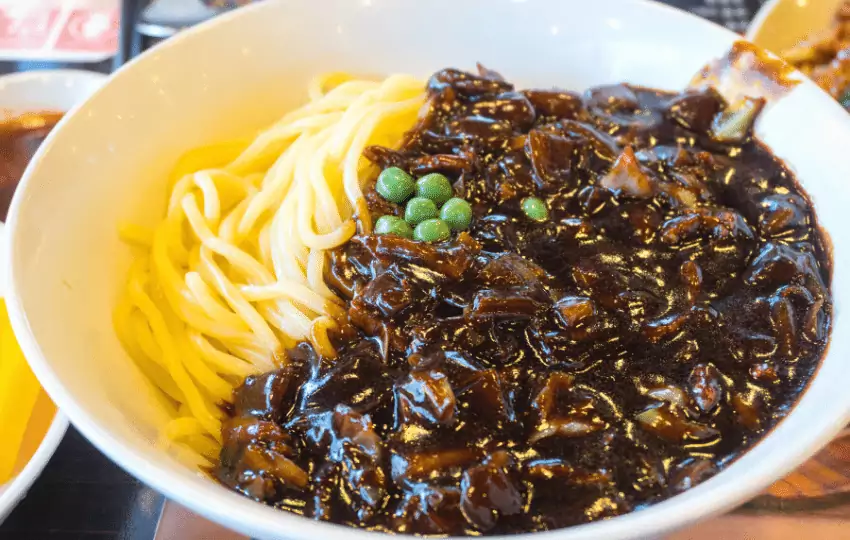 black bean paste that is a famous substitute for jajangmyeon