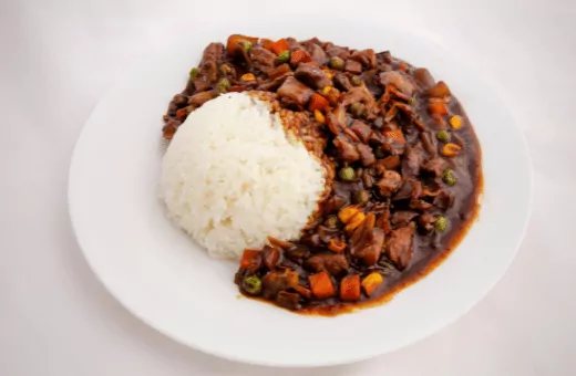 the dish is made with a famous substitute powder that is Korean black bean sauce powder