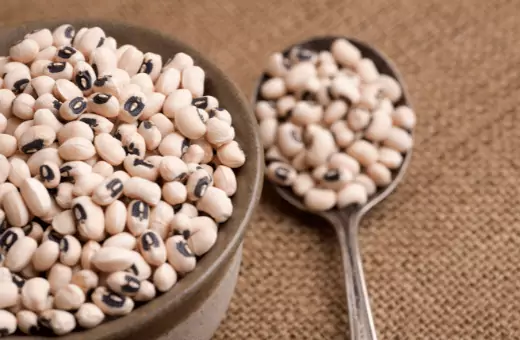 black eyed peas are excellent alternative to pigeon peas