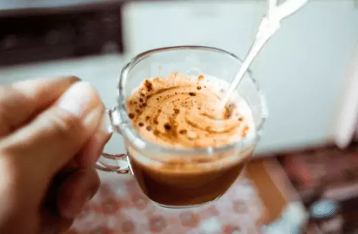 instant coffee is a easy and quick substitute for coffee liqueur in kahlua