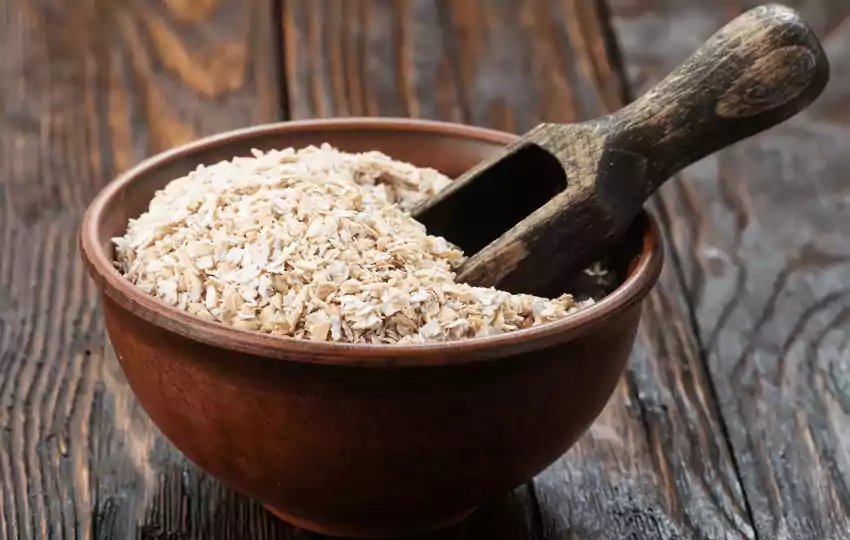 oat bran is an excellent source of dietary fiber and several other important nutrients including protein magnesium and selenium