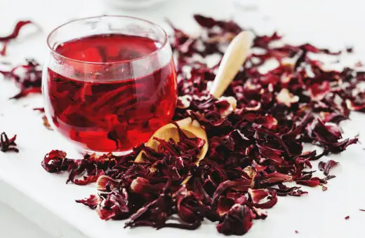 hibiscus tea is a good creme de violette substitute