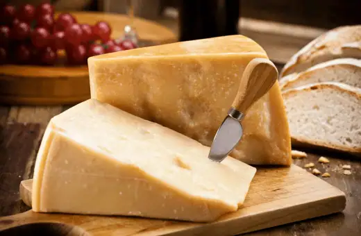parmesan cheese is a popular substitute for gruyere cheese