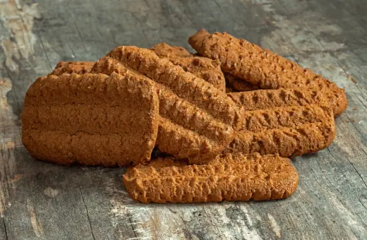 speculoos cookies can be used as a substitute for biscoff spread