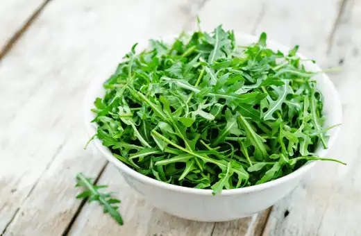 arugula is a great substitutes for dandelion greens