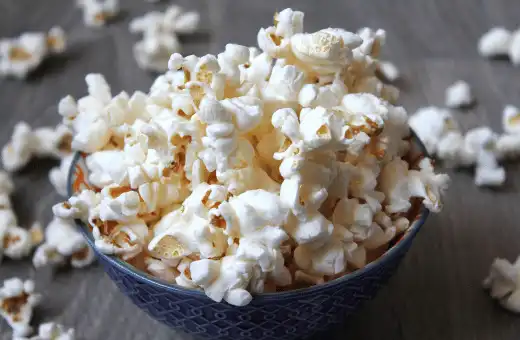 popcorn is an excellent replacement for pork rinds